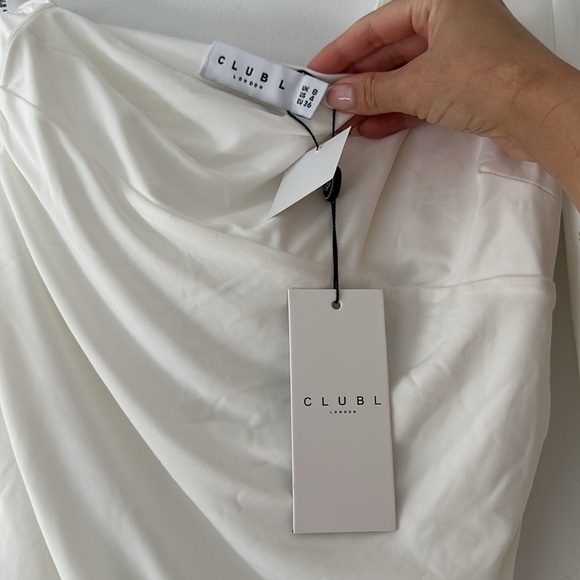 Club L London Maternity Dress - Picture 9 of 13